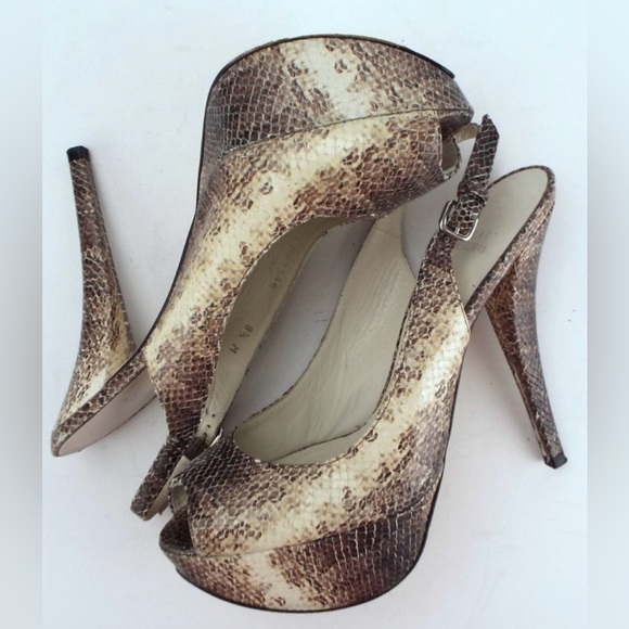 🔥STUART WEITZMAN Grey Snake Platform Sling Back Open Toe Vevey Heels Pumps 8US - Picture 2 of 11